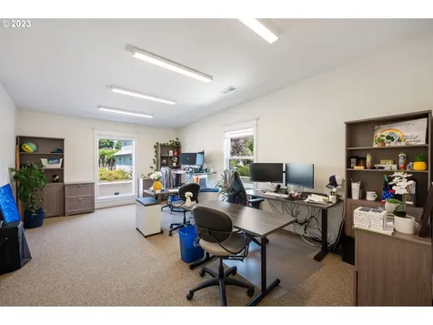 1005 N Main Avenue Gresham OR 97030