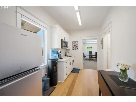 1005 N Main Avenue Gresham OR 97030