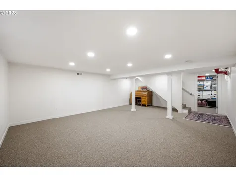 1005 N Main Avenue Gresham OR 97030