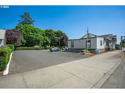 1005 N Main Avenue Gresham OR 97030