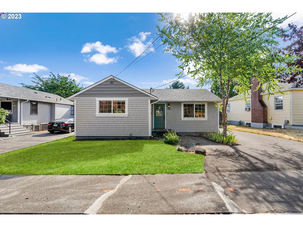 7048 N Concord Avenue Portland OR 97217