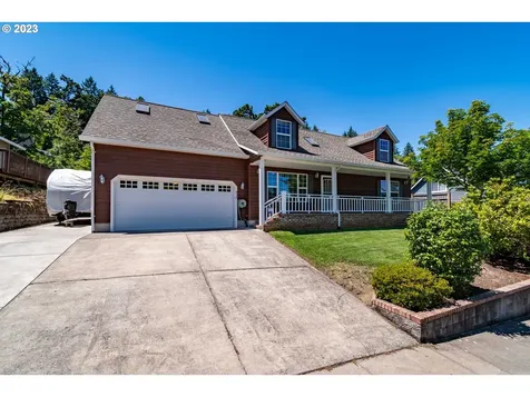 928 S 67th Street Springfield OR 97478