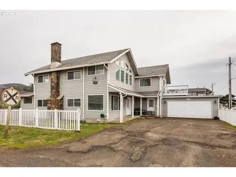 604 S Pacific Street Rockaway Beach OR 97136