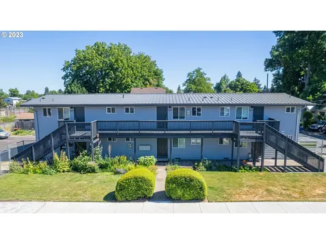1207 D Street NE Salem OR 97301