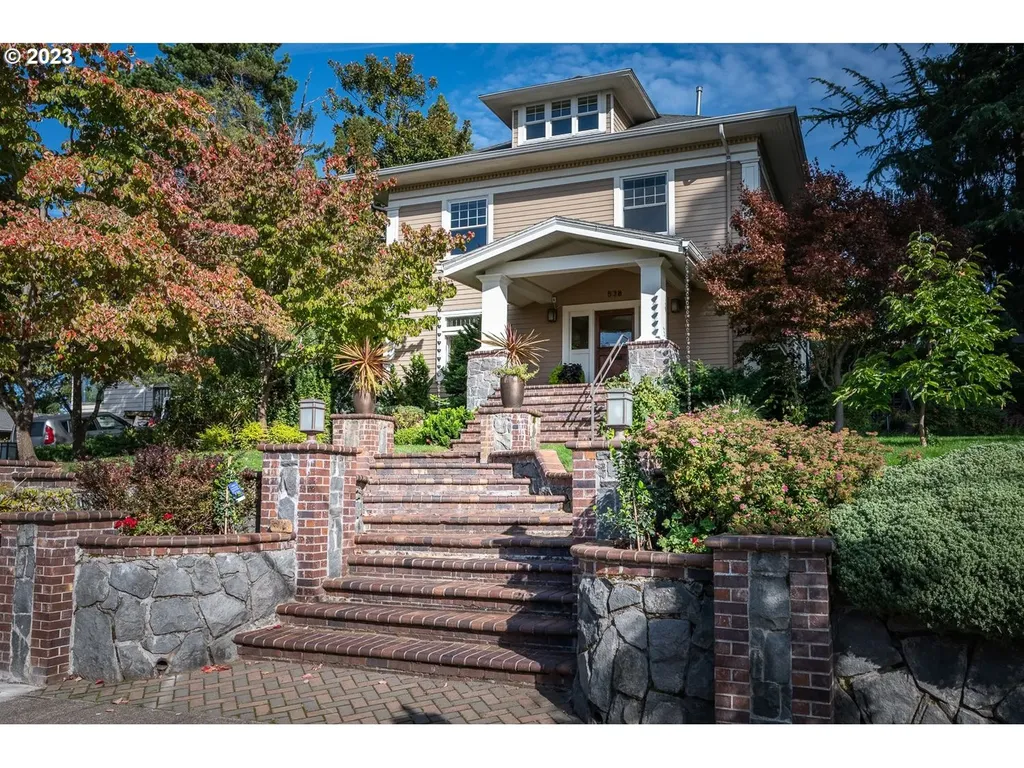 538 Se 62nd Avenue Portland OR 97215