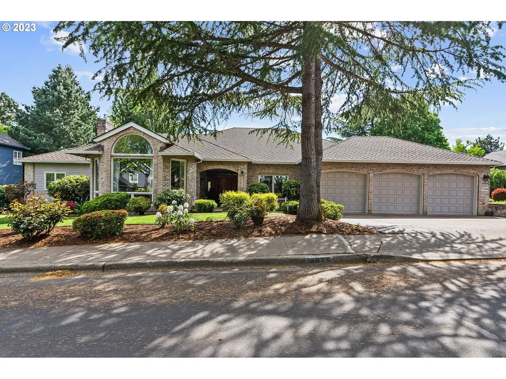 14875 SW Peachtree Drive Portland OR 97224