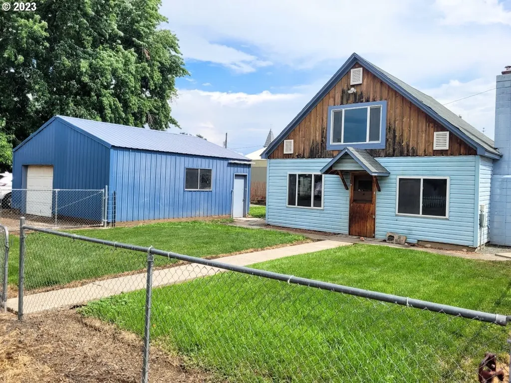 204 Walnut Street Richland OR 97870