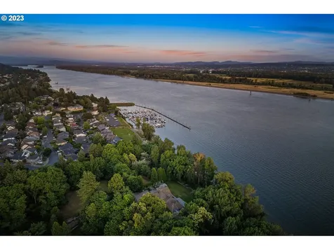 3347 Se Riverwood Lane Vancouver WA 98683