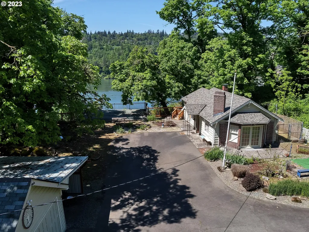 203 3rd Avenue Oregon City OR 97045