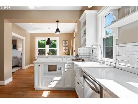 724 NE 28th Avenue Portland OR 97232
