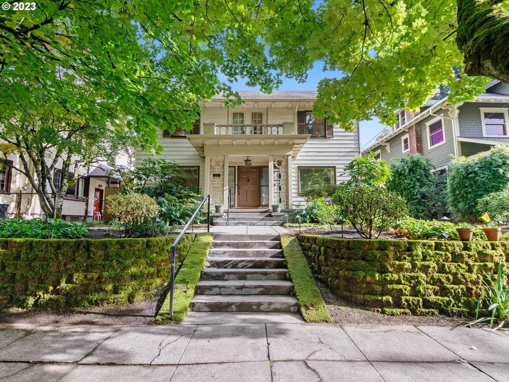 2236 Ne 20th Avenue Portland OR 97212