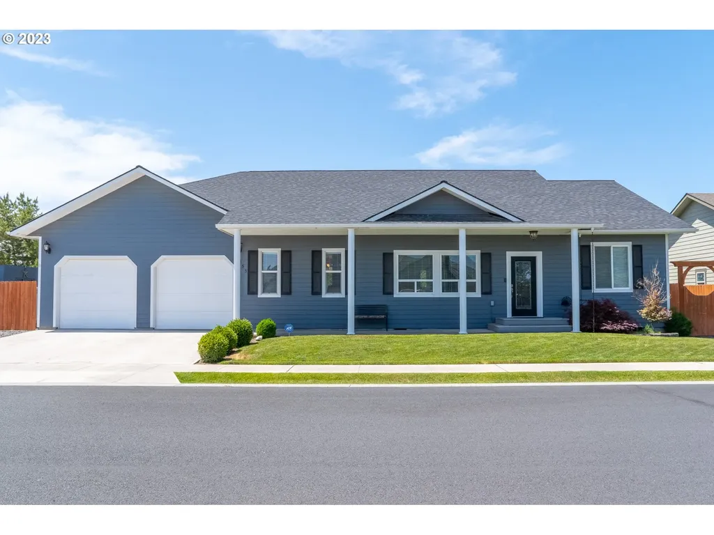 2055 NE 8th Street Hermiston OR 97838