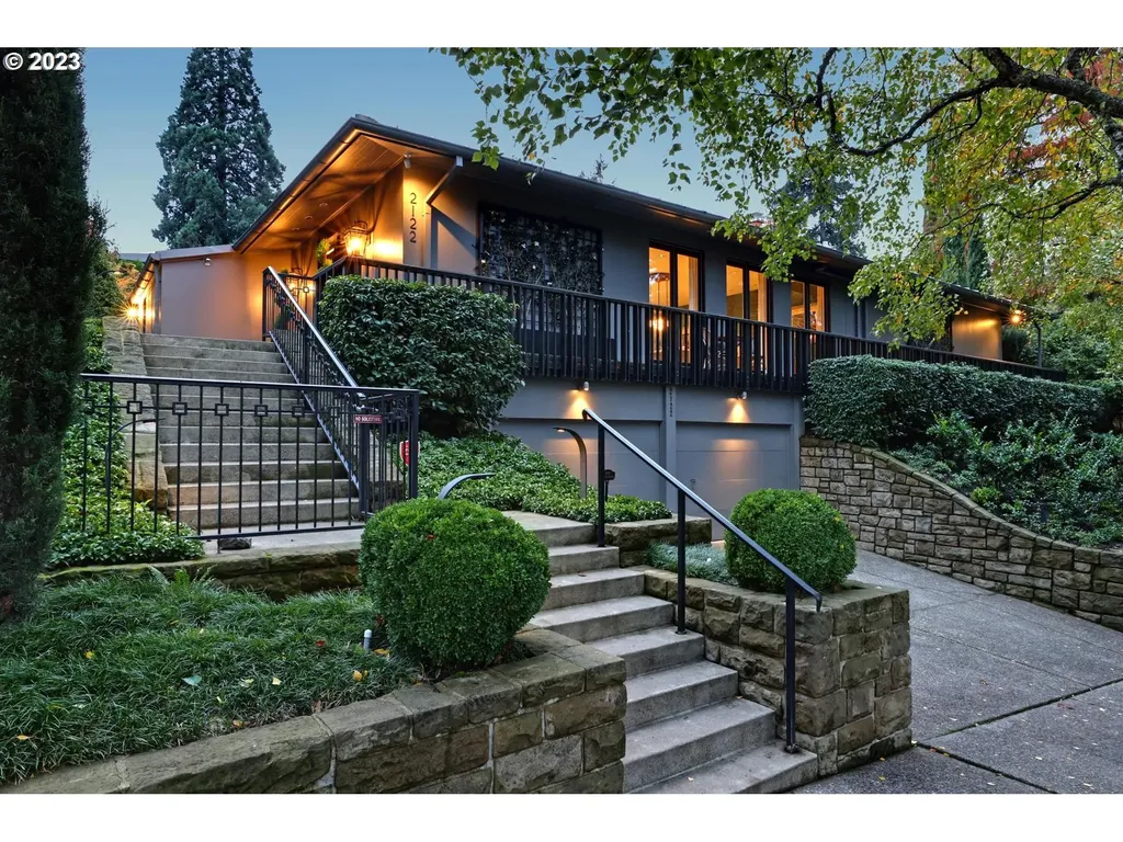 2122 Sw Myrtle Street Portland OR 97201