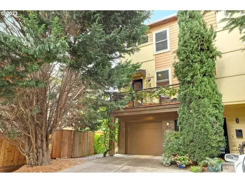 2841 Se Schiller Street Portland OR 97202