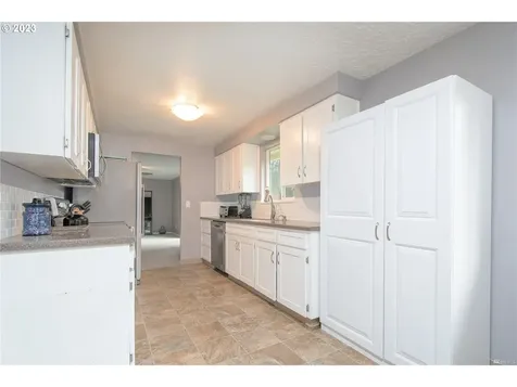 14117 NE 272nd Way Battle Ground WA 98604