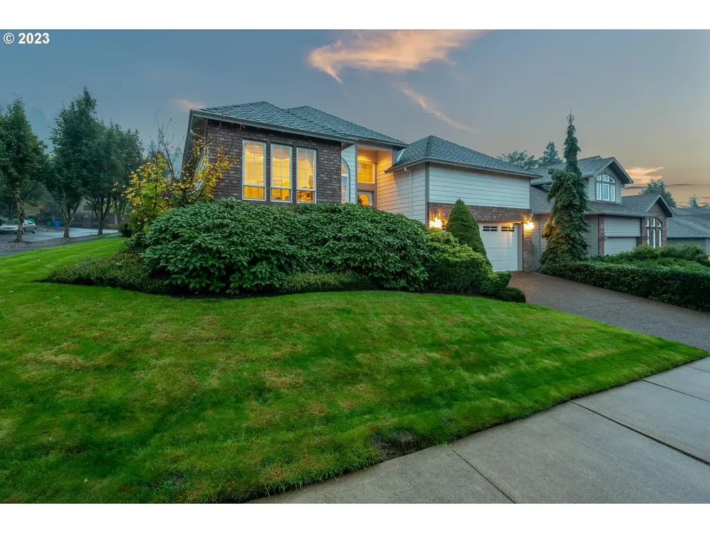 14204 Se Apple Court Happy Valley OR 97086