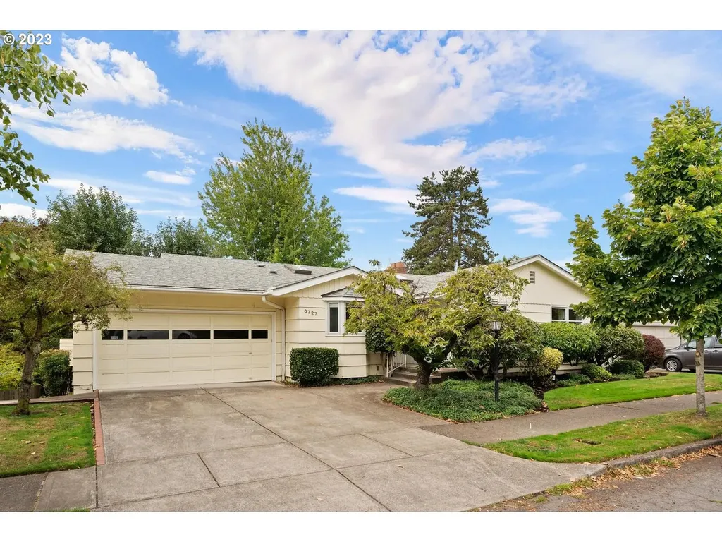 6727 Sw 13th Avenue Portland OR 97219