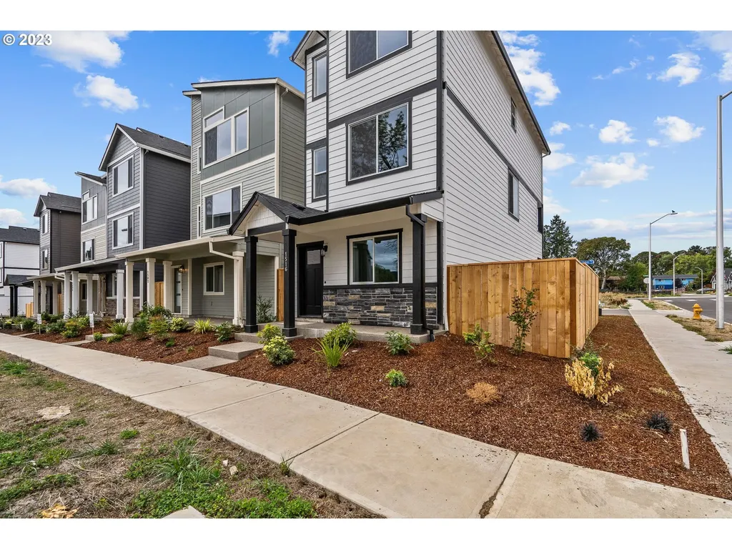 1516 N Chehalis Lane Newberg OR 97132