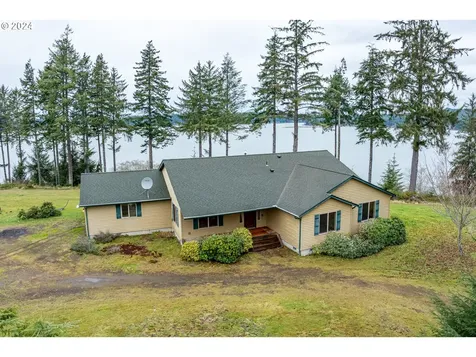 82478 Siltcoos Station Road Westlake OR 97493