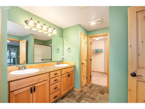 82478 Siltcoos Station Road Westlake OR 97493