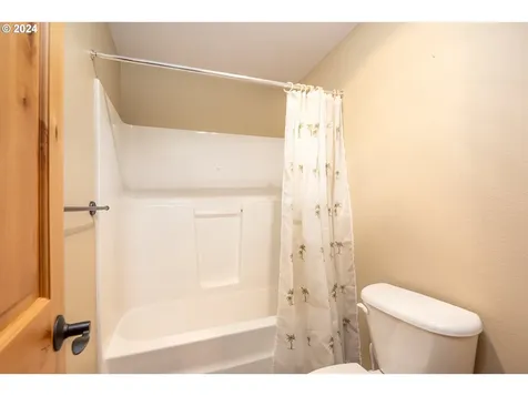82478 Siltcoos Station Road Westlake OR 97493