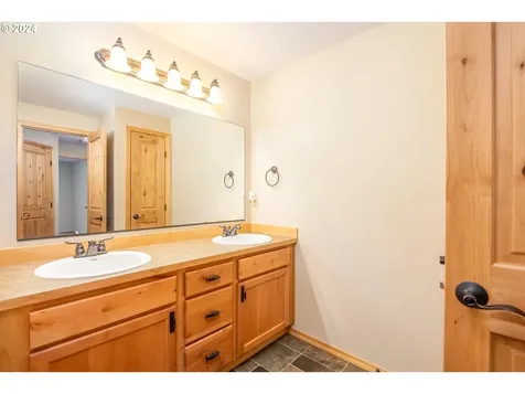 82478 Siltcoos Station Road Westlake OR 97493