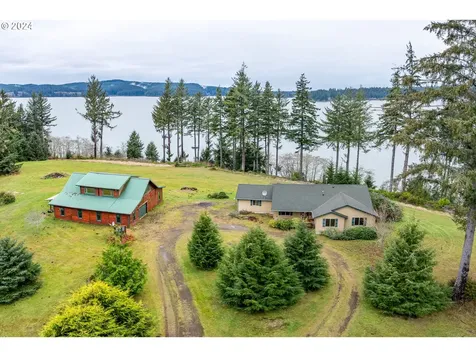 82478 Siltcoos Station Road Westlake OR 97493