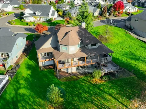 976 NW Southwater Drive Roseburg OR 97471