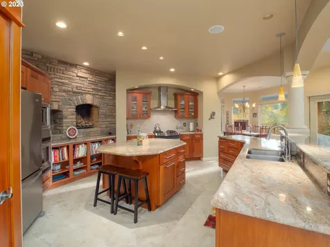 976 NW Southwater Drive Roseburg OR 97471