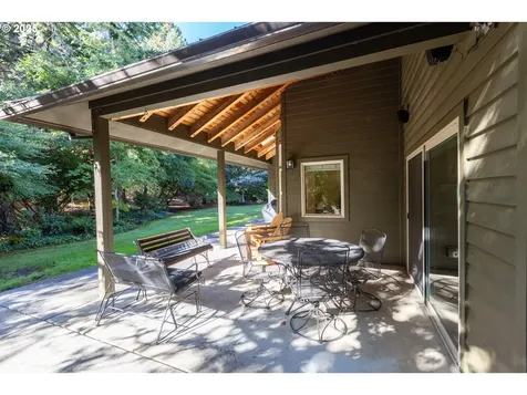 700 Country Club Road Hood River OR 97031