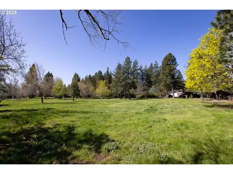 700 Country Club Road Hood River OR 97031