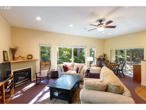 700 Country Club Road Hood River OR 97031