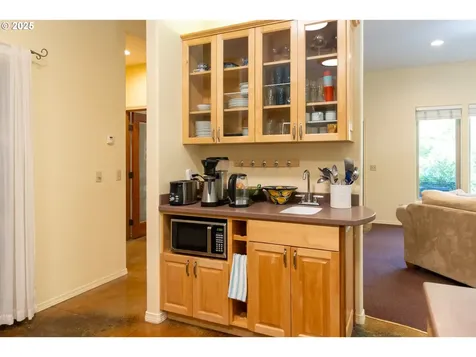 700 Country Club Road Hood River OR 97031