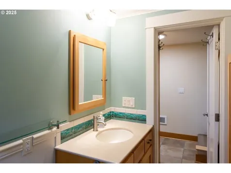 700 Country Club Road Hood River OR 97031