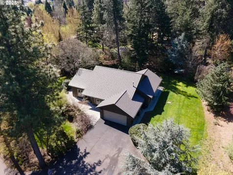 700 Country Club Road Hood River OR 97031