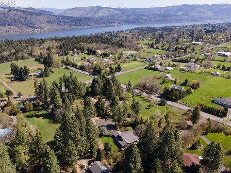 700 Country Club Road Hood River OR 97031