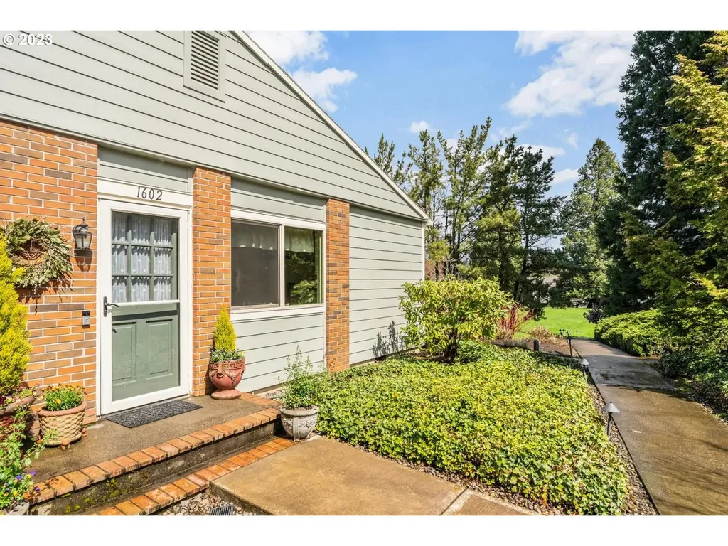 1602 Bonniebrae Drive Lake Oswego OR 97034