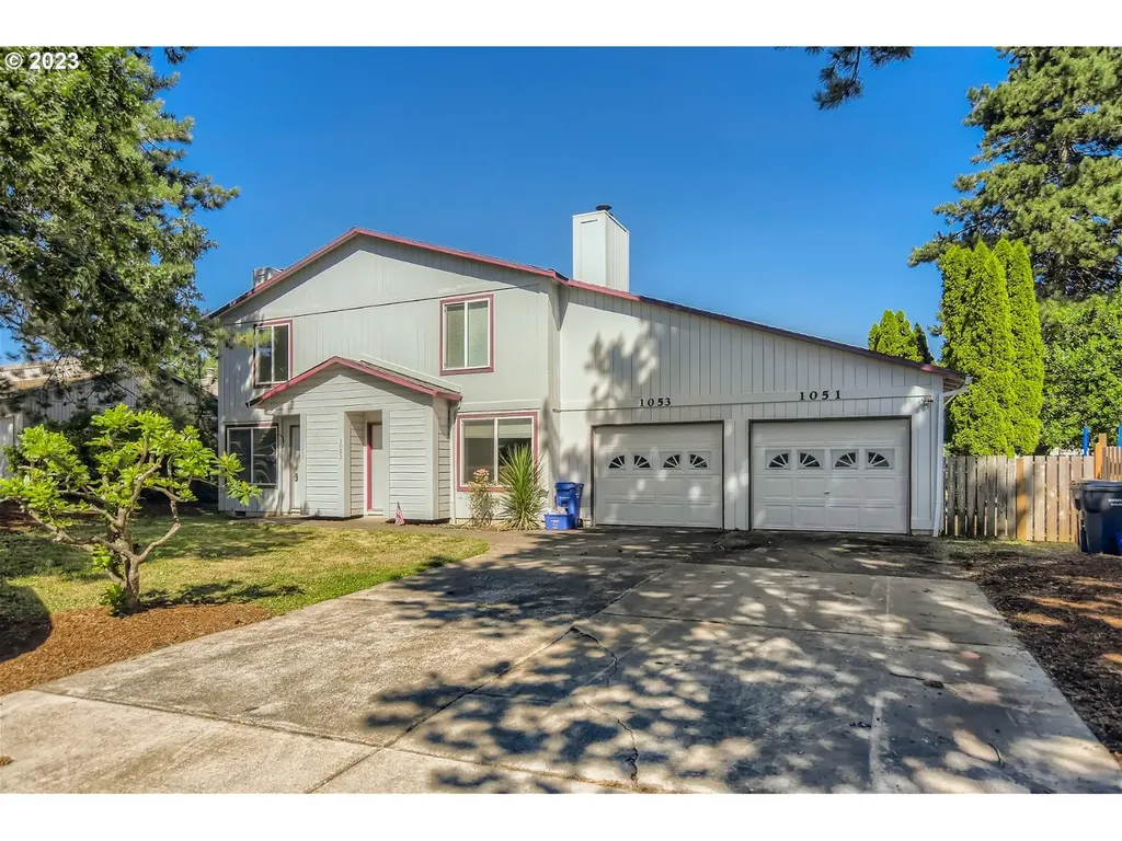 1051 1053 Birchwood Drive Oregon City OR 97045