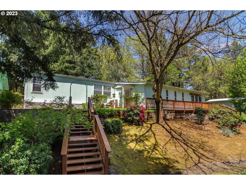 1001 Elgarose Road Roseburg OR 97471