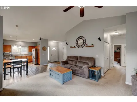 470 Burghardt Drive Molalla OR 97038