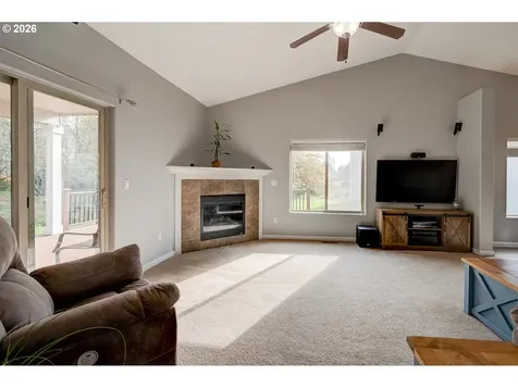470 Burghardt Drive Molalla OR 97038