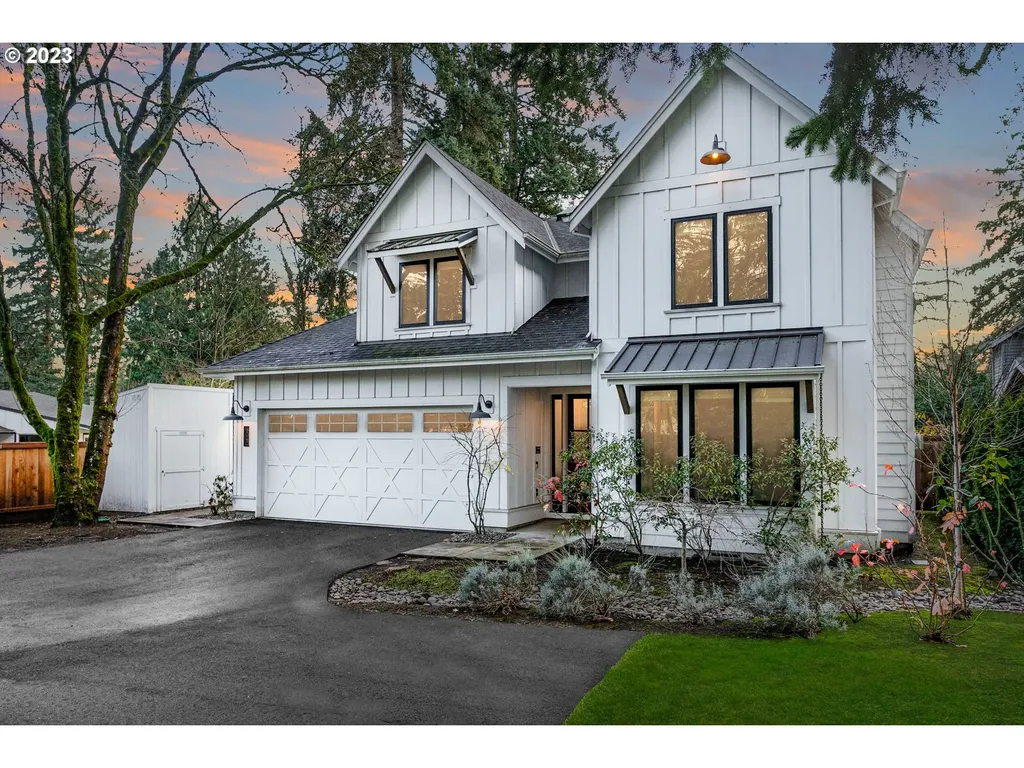 6040 Lakeview Boulevard Lake Oswego OR 97035
