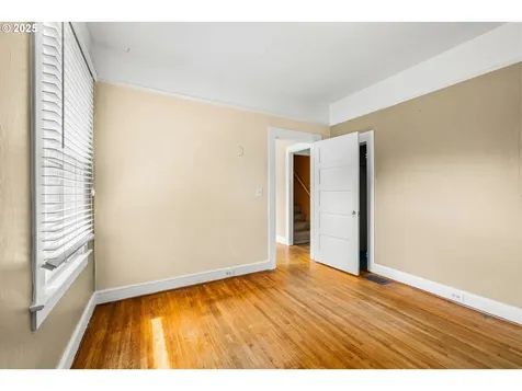 304 NE 63rd Avenue Portland OR 97213