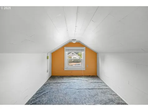 304 NE 63rd Avenue Portland OR 97213