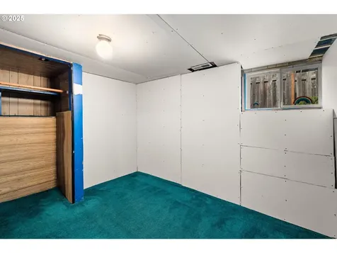 304 NE 63rd Avenue Portland OR 97213