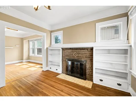 304 NE 63rd Avenue Portland OR 97213