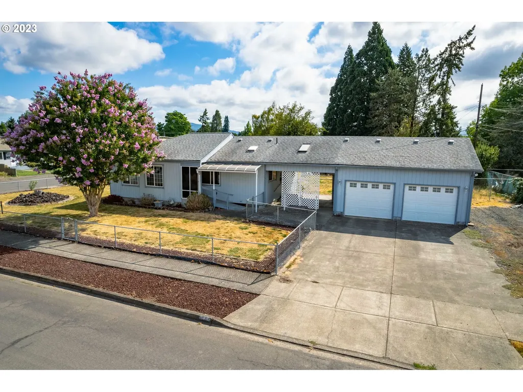 645 18th Street Springfield OR 97477