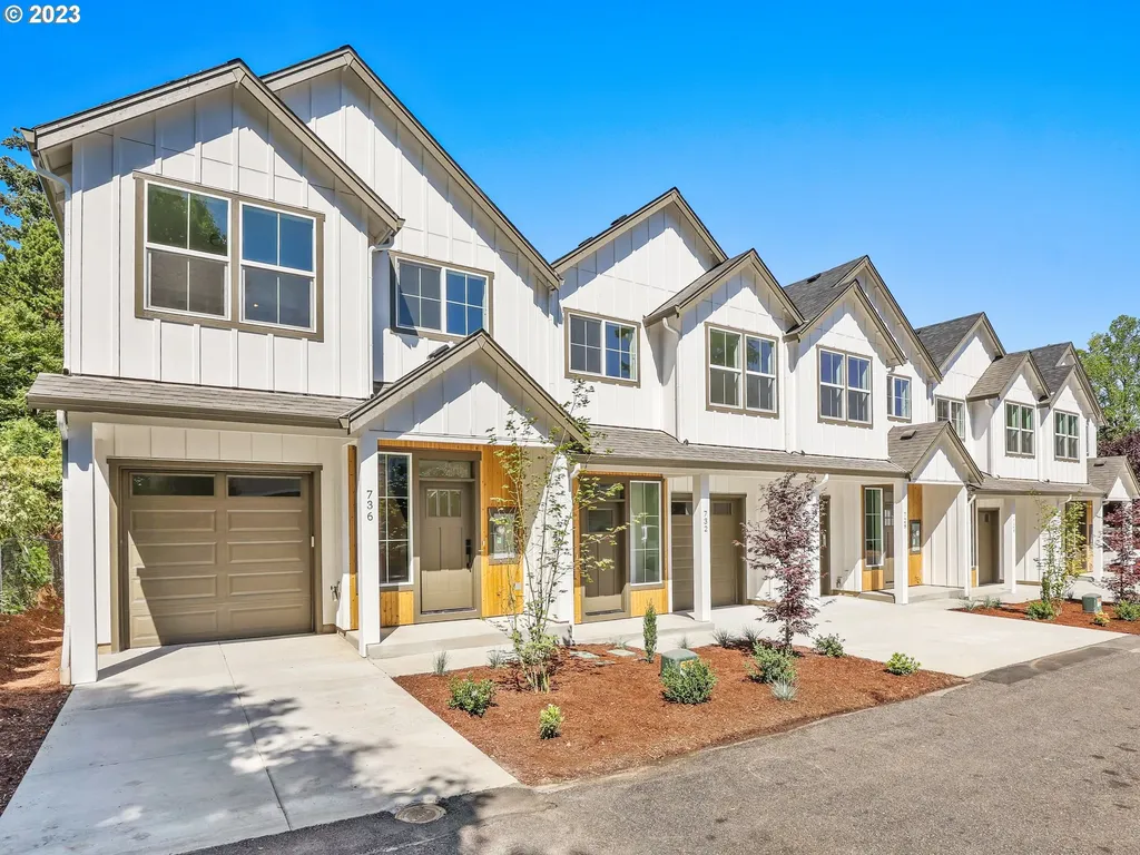 728 Ne 9th Street Gresham OR 97030