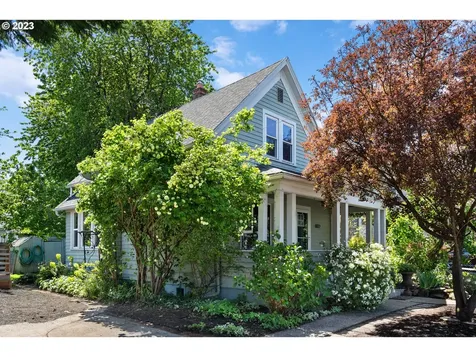 8122 Se Carlton Street Portland OR 97206