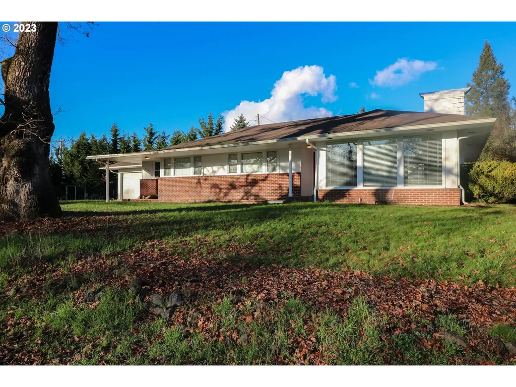 2934 Oakridge Avenue Roseburg OR 97471